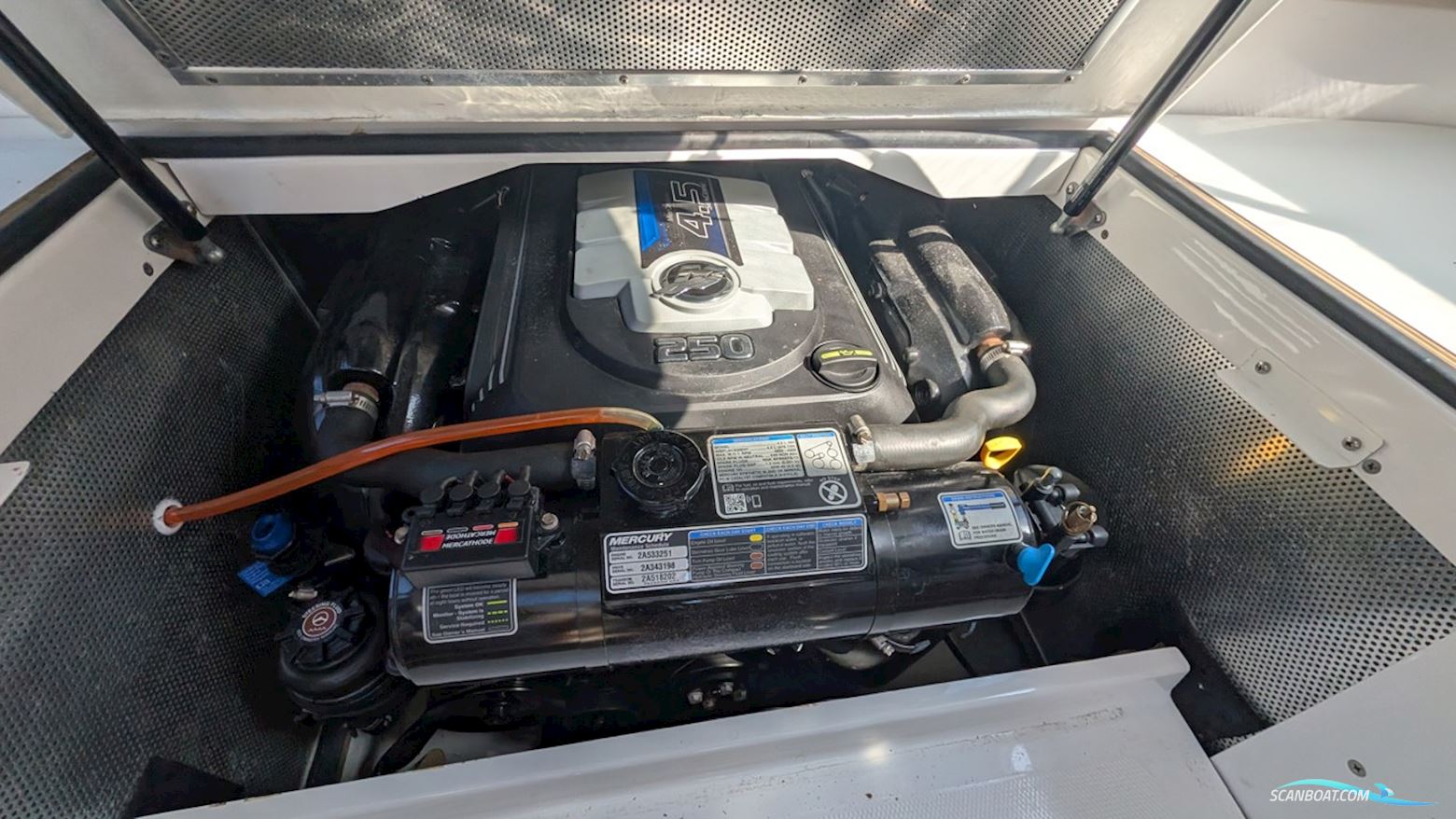 AQUADOR 24 HT