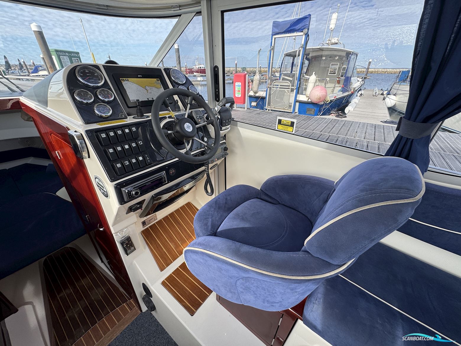AQUADOR 25 CE
