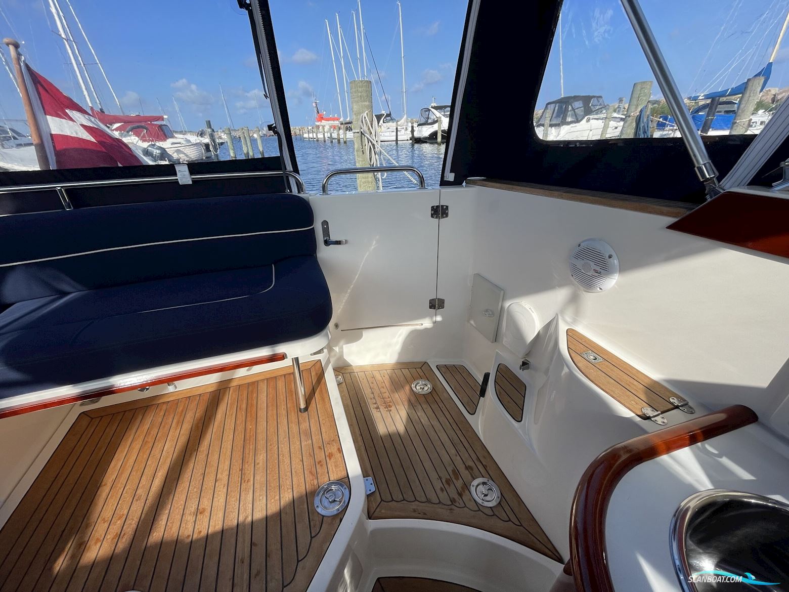 Aquador 26 DC, Forårspris