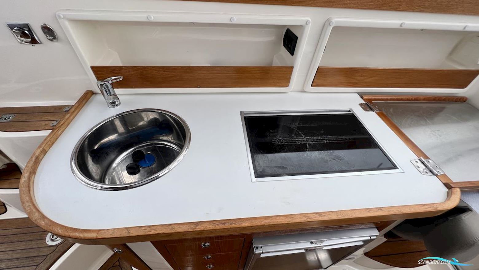 Aquador 27 DC