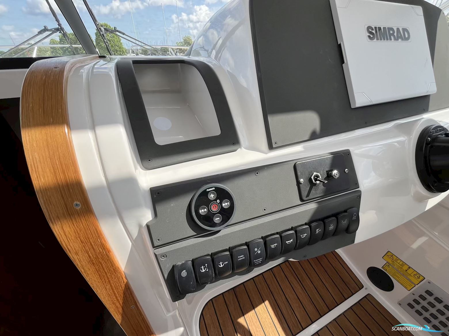 Aquador 27 HT (2020) - Nedsat