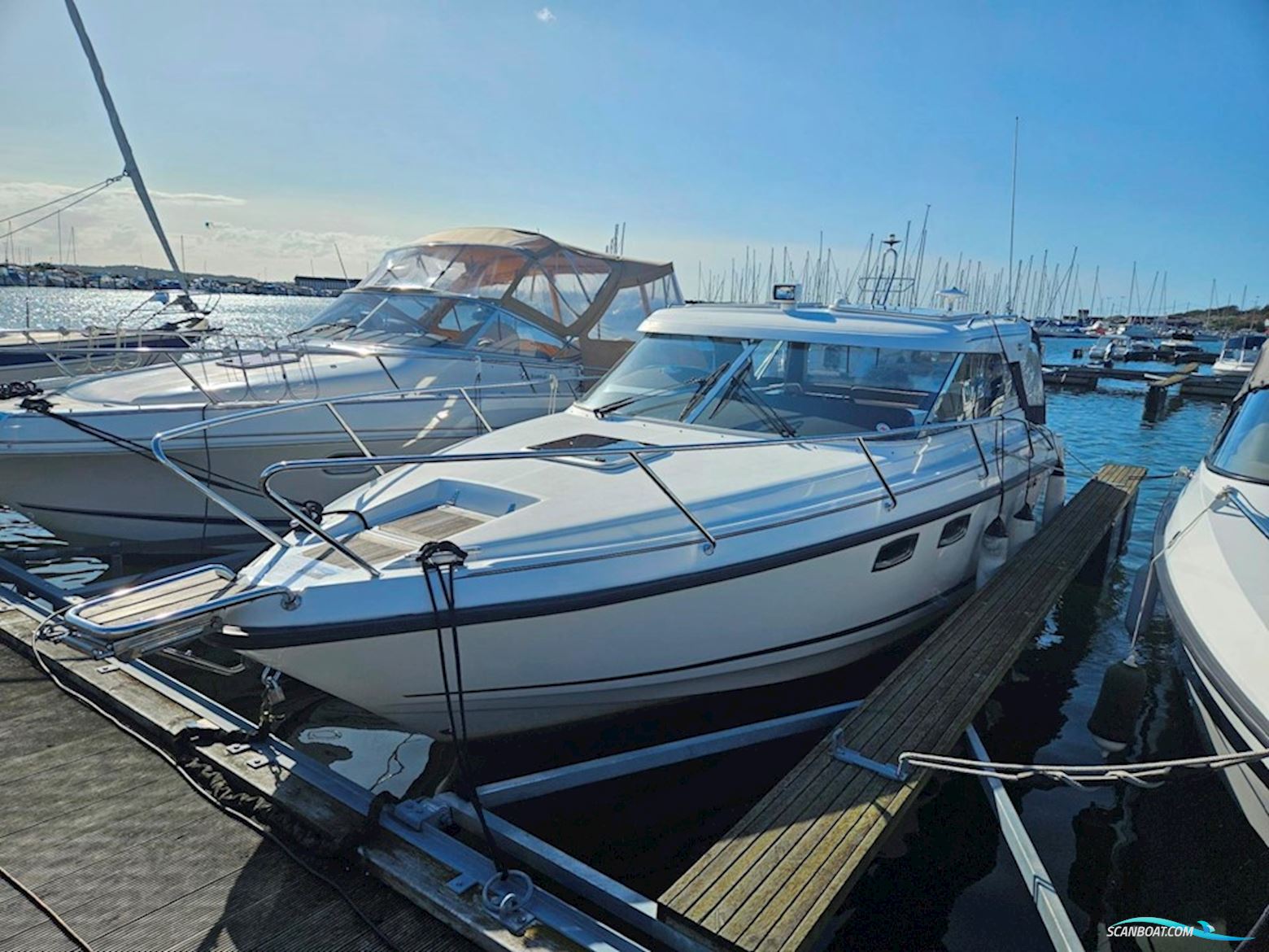 Aquador 27 HT Motorboot 2017, mit Mercury 3,0 Tdi motor, Sweden