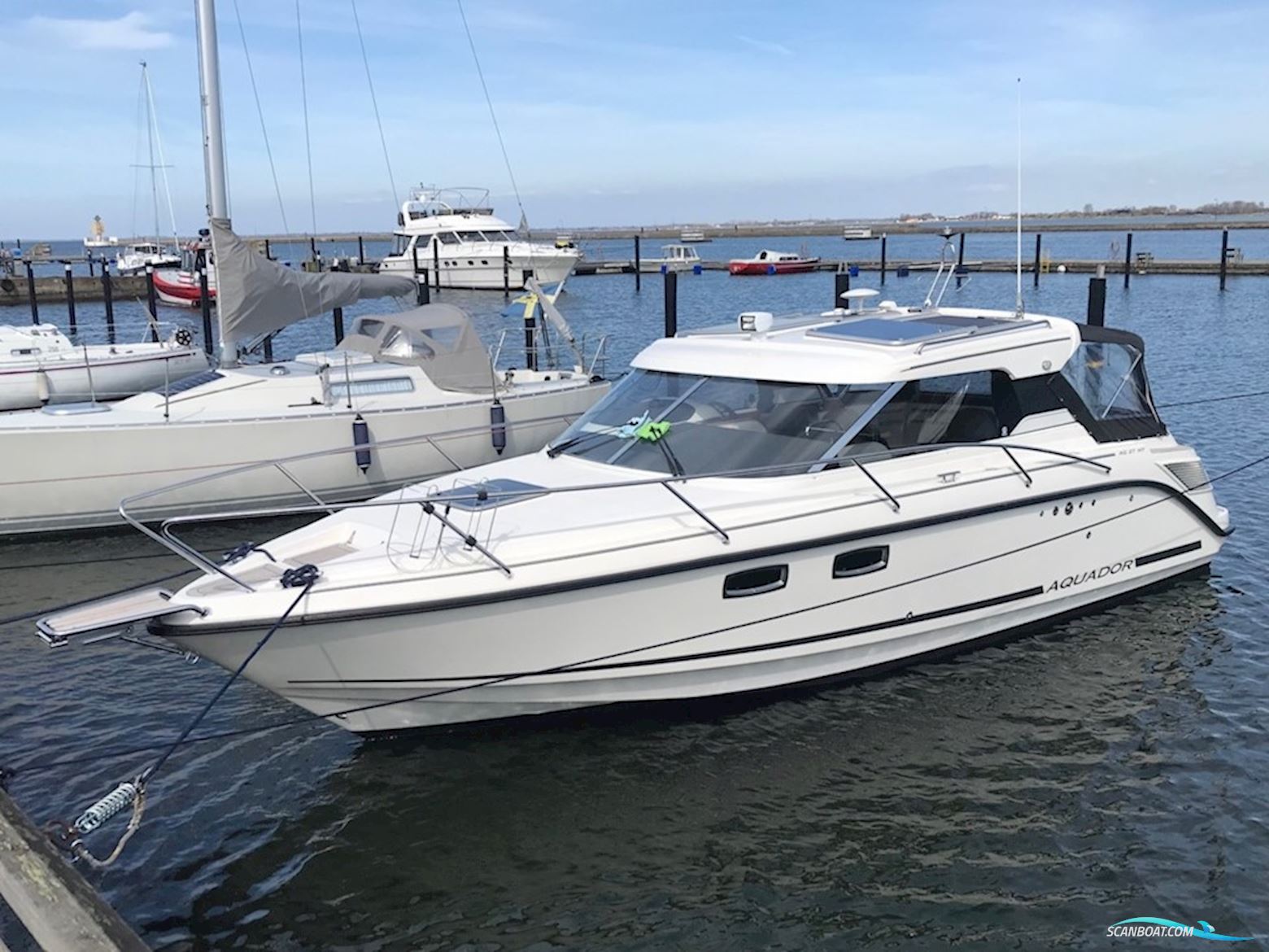 Aquador 27 HT Motorboot 2014, mit Mercruiser V.6 Tdi motor, Sweden