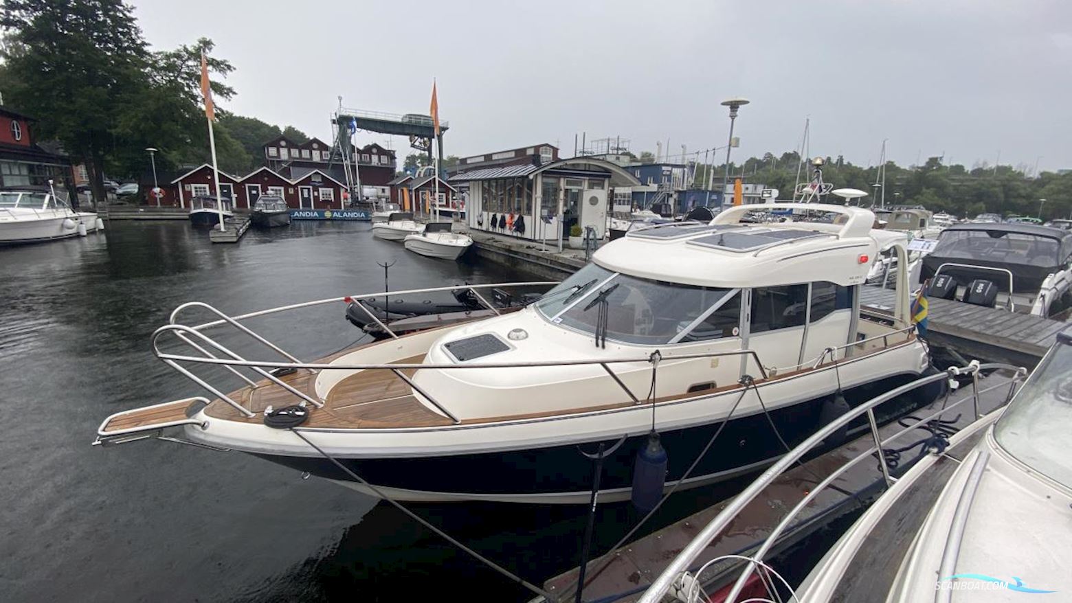 AQUADOR 28 C Motorboot 2011, mit Volvo Penta motor, Sweden