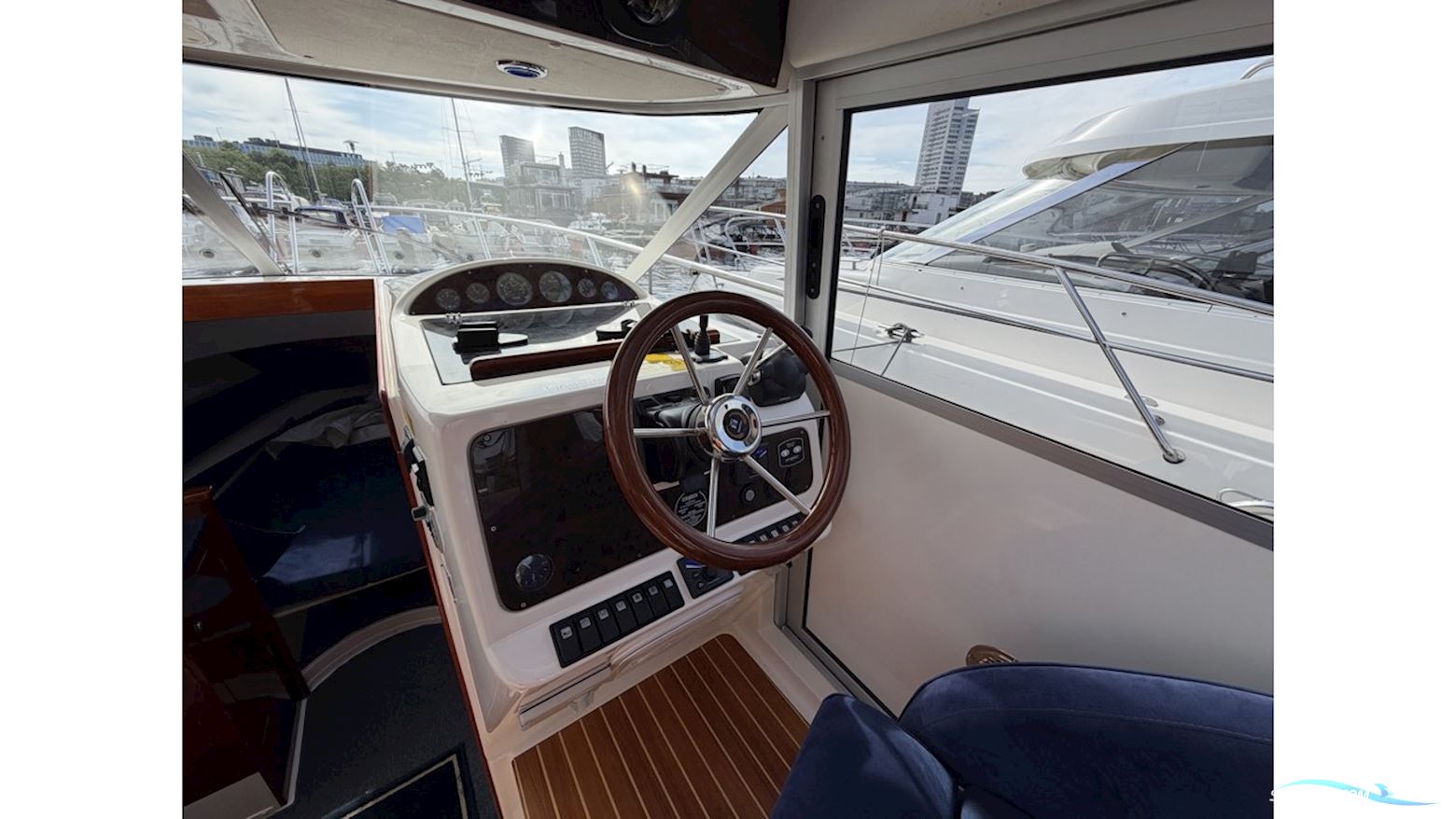 Aquador 28 C