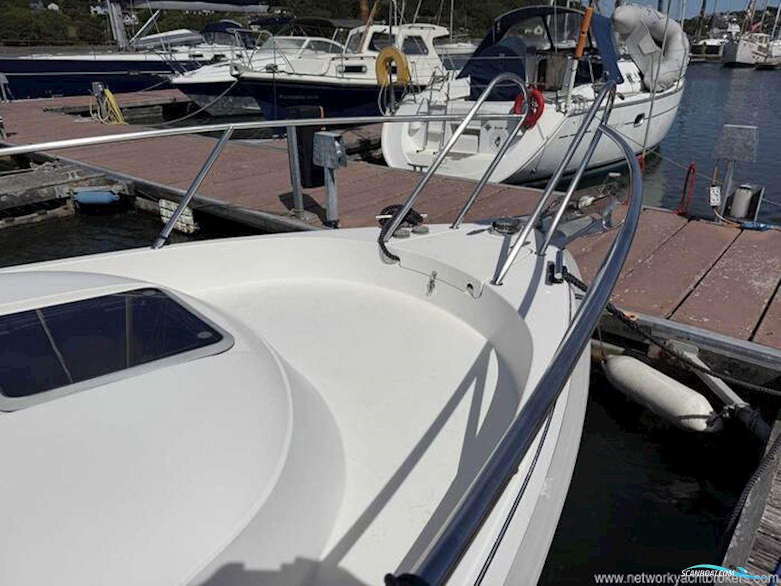 AQUADOR 28 C