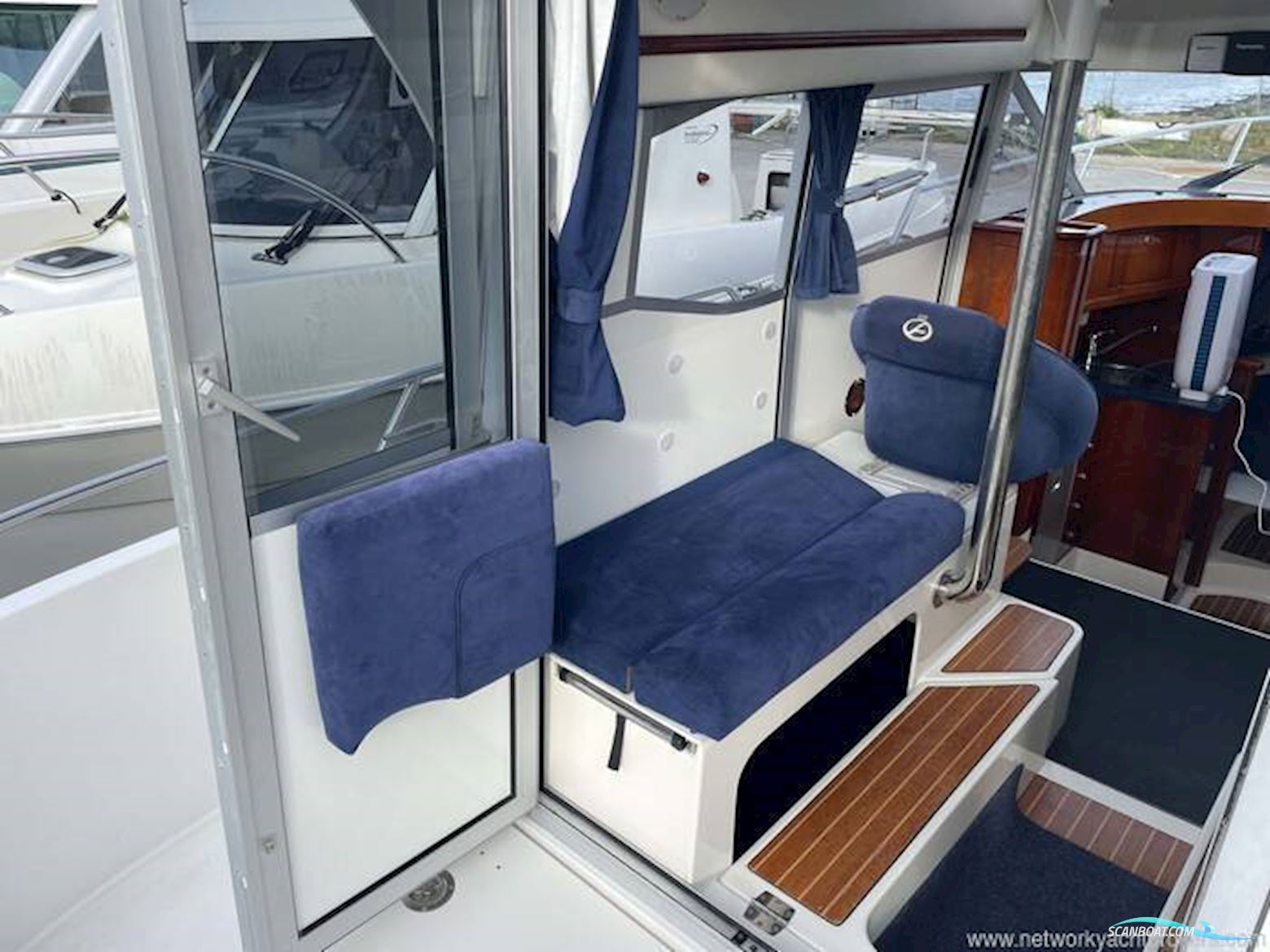 AQUADOR 28 C