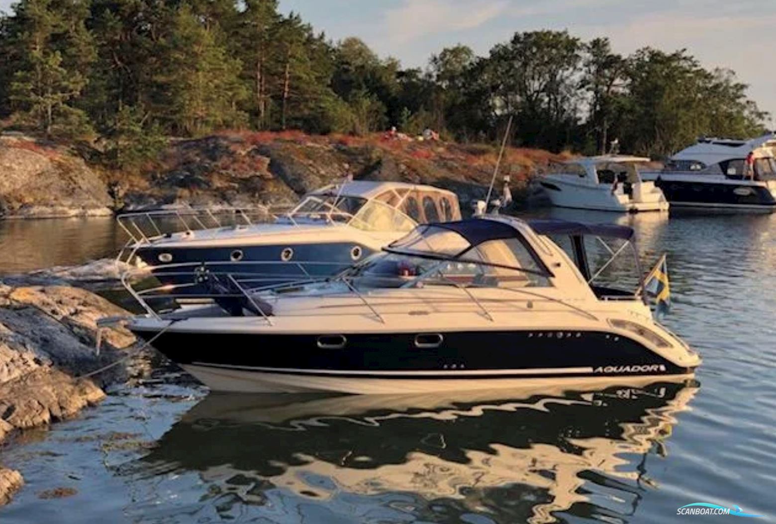 Aquador 28 DC Motorboot 2013, mit Volvo Penta D6 - 370 motor, Sweden