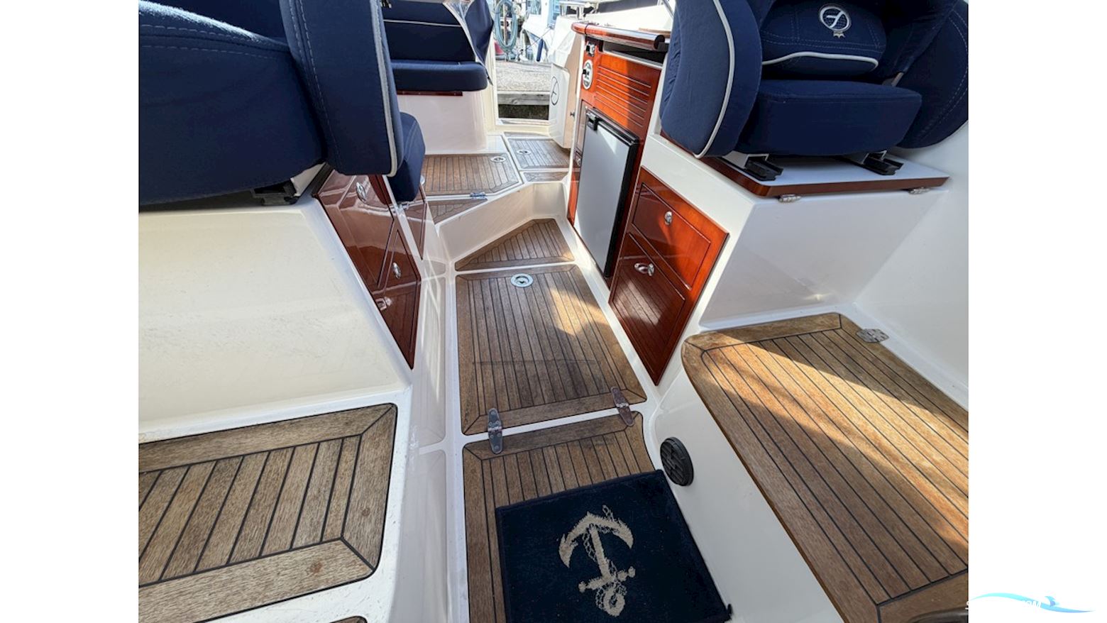 Aquador 28 DC