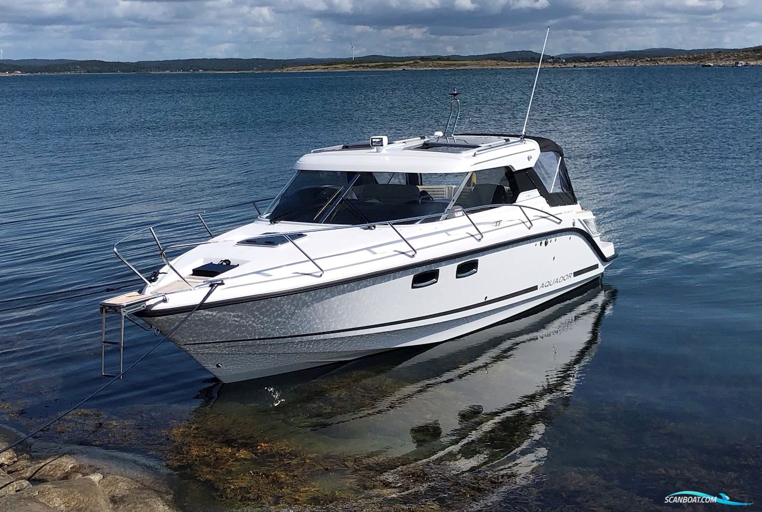 Aquador 28 HT Motorboot 2021, mit Mercury Diesel V6-270 hk motor, Sweden
