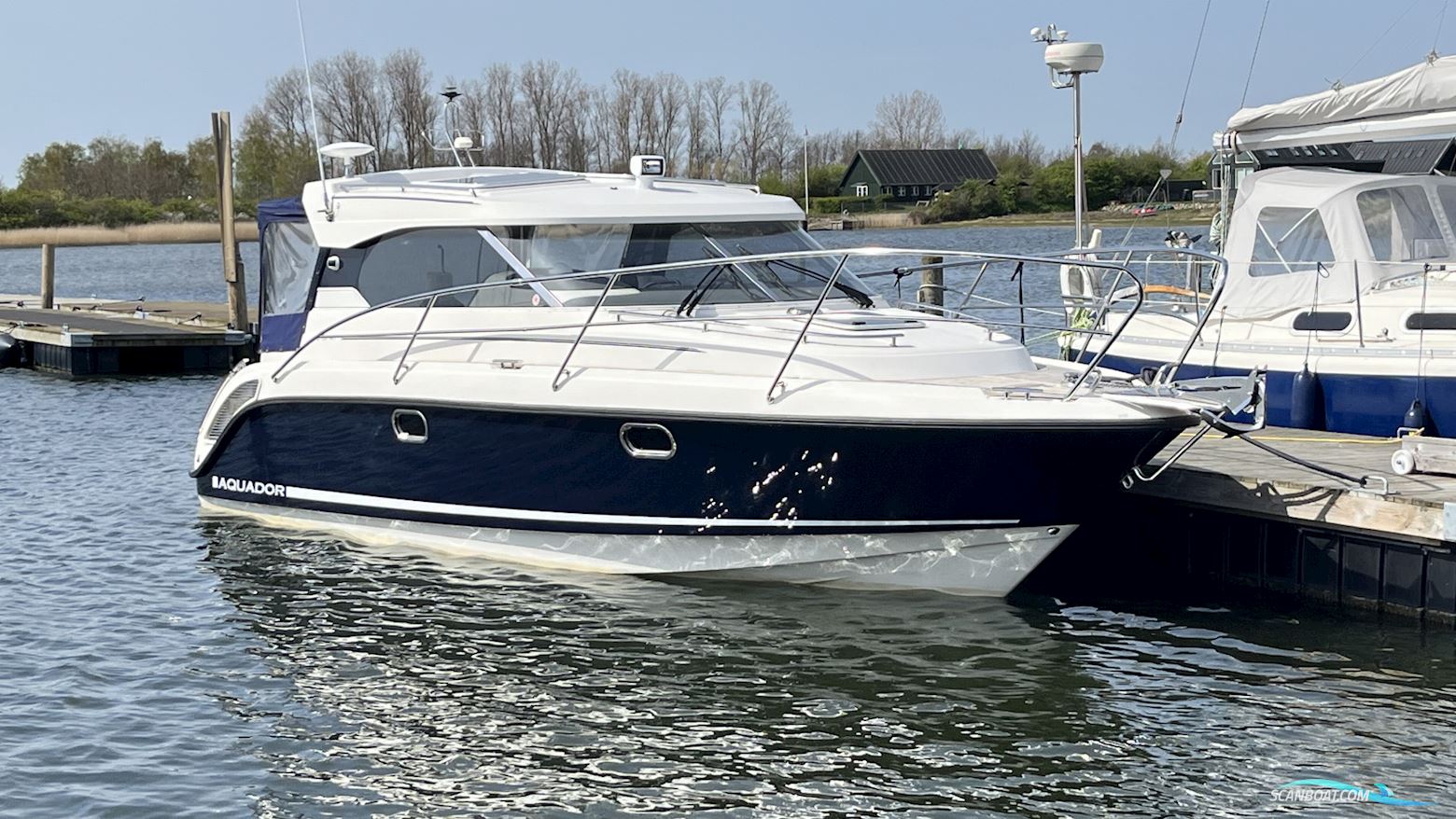 Aquador 28 HT Motorboot 2012, mit Cummins Merc. motor, Dänemark