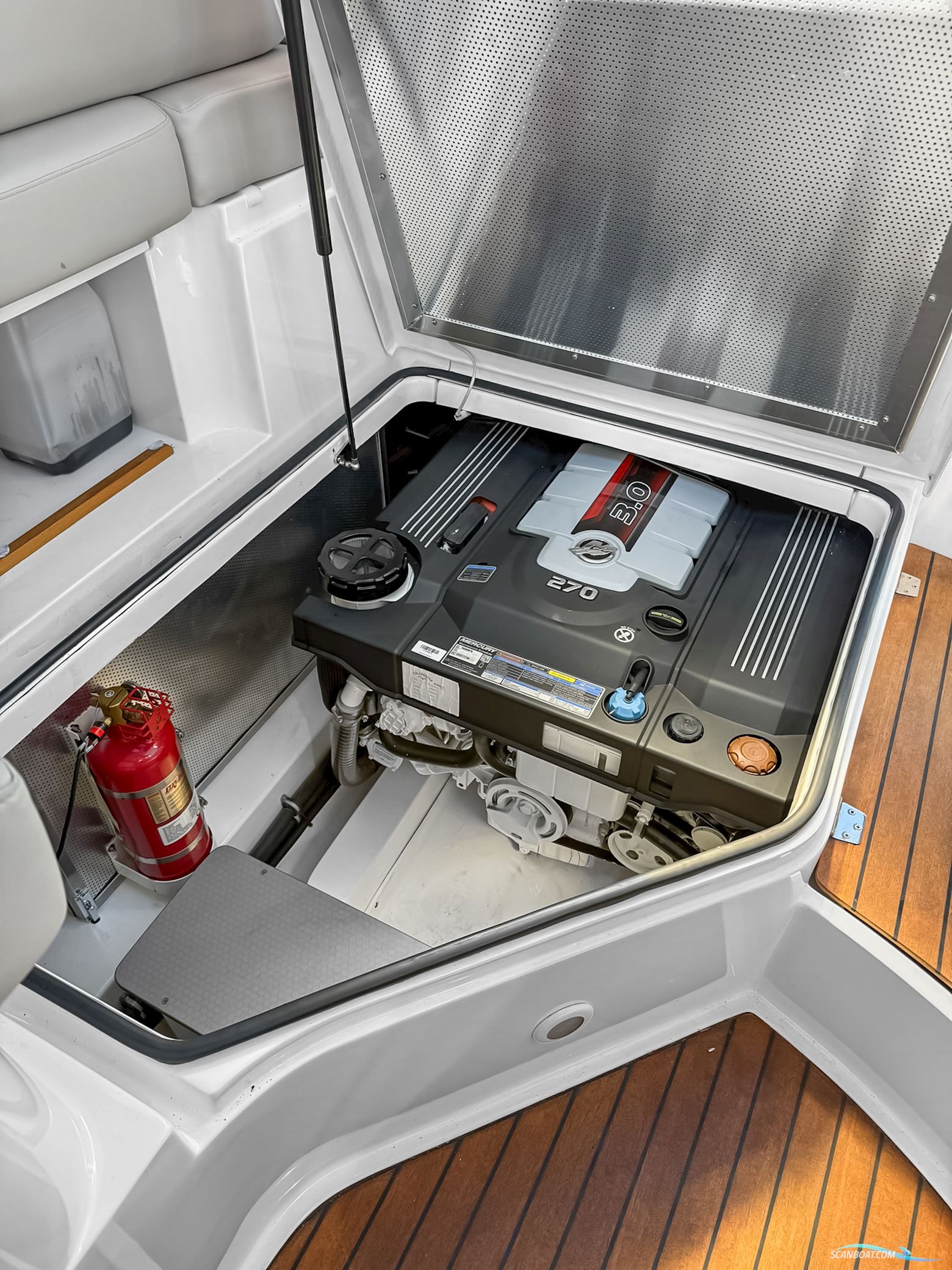 Aquador 28 HT
