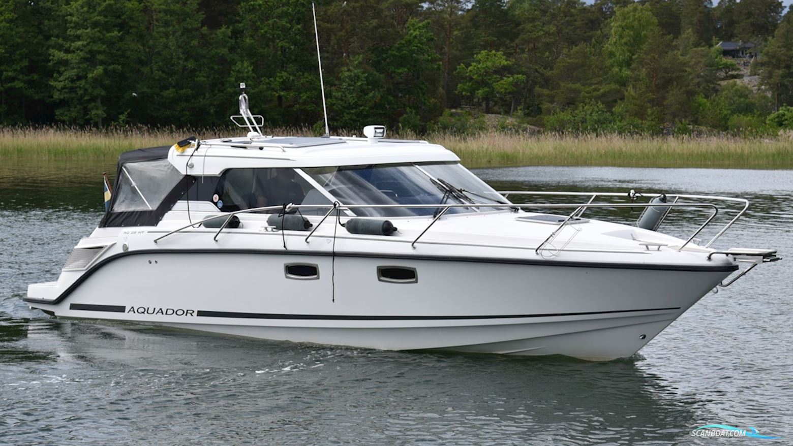Aquador 28 HT Motorboot 2021, mit  Mercury Diesel motor, Sweden