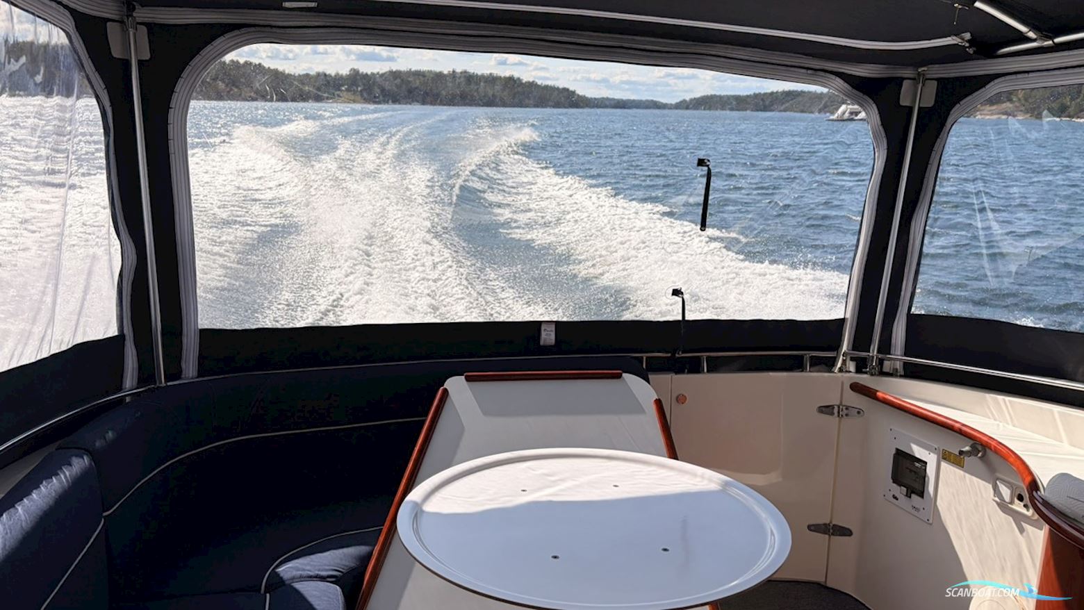 AQUADOR 28 HT
