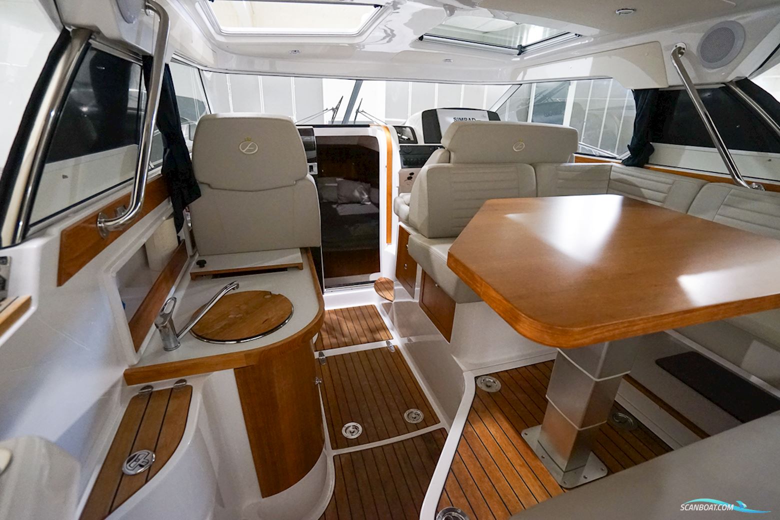 Aquador 28 HT
