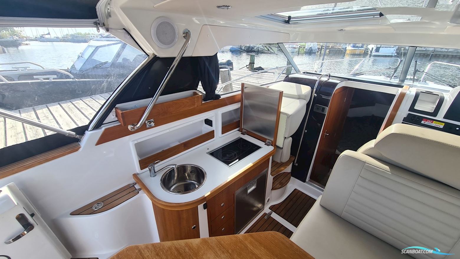 Aquador 28 HT