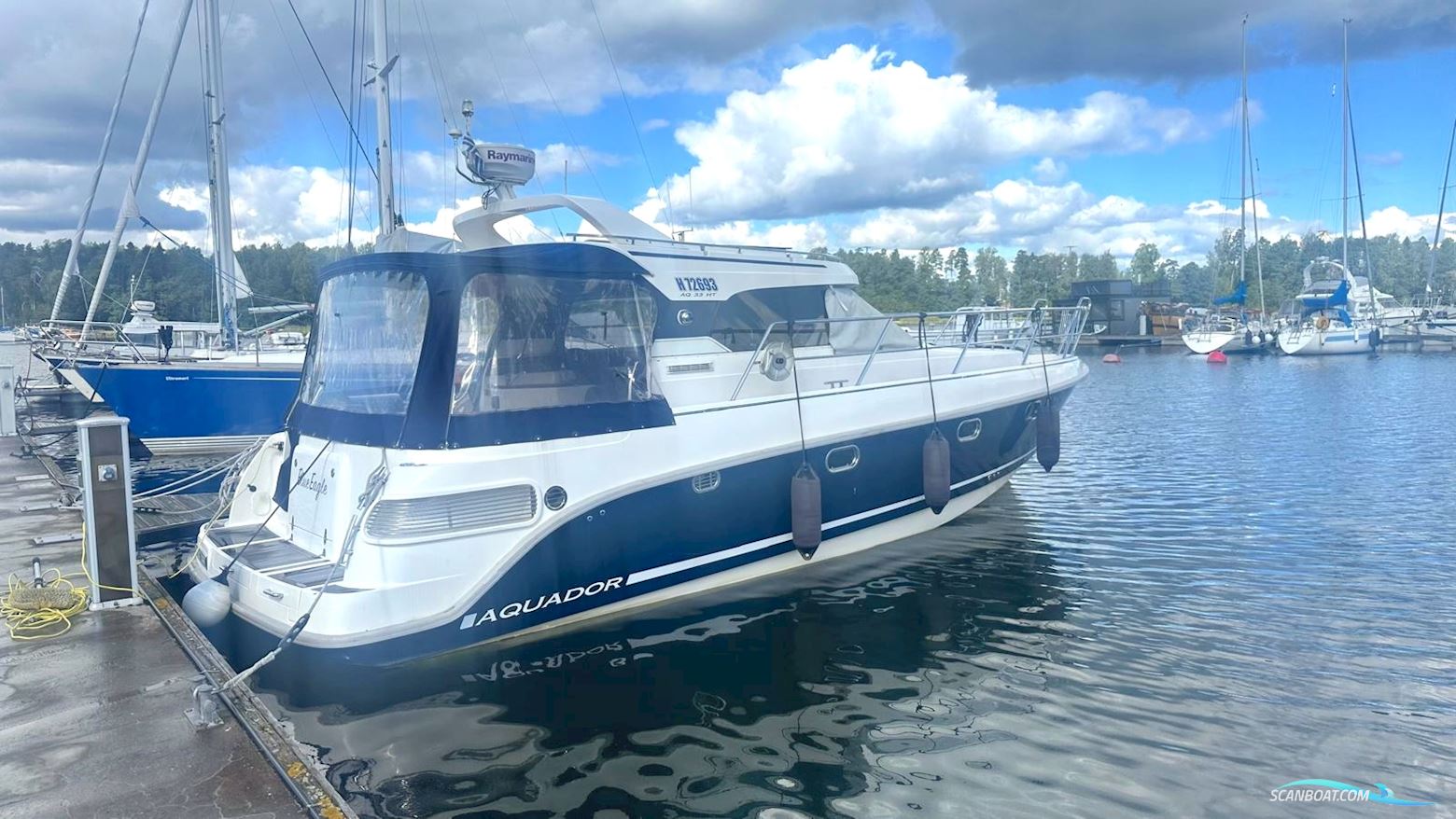 Aquador 33 HT Motorboot 2010, mit Mercury motor, Finland