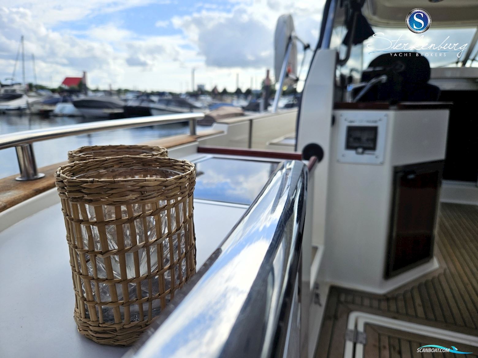 AQUADOR 33 HT