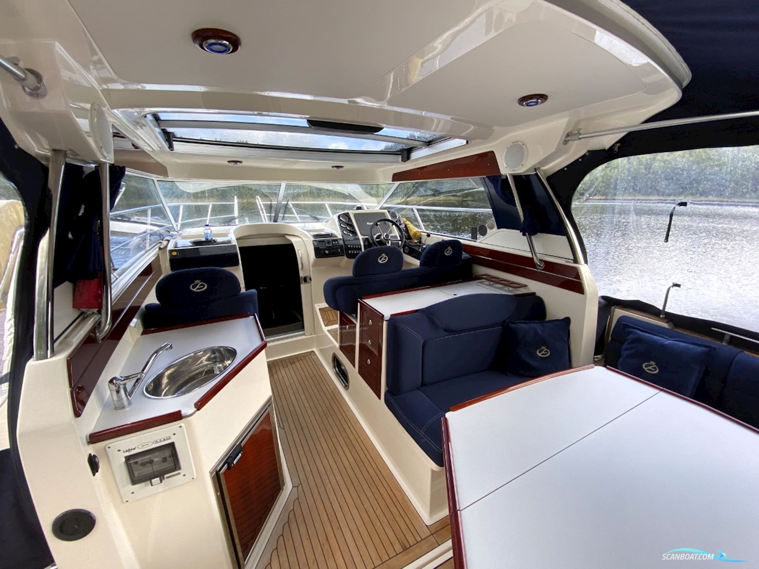 AQUADOR 33 HT