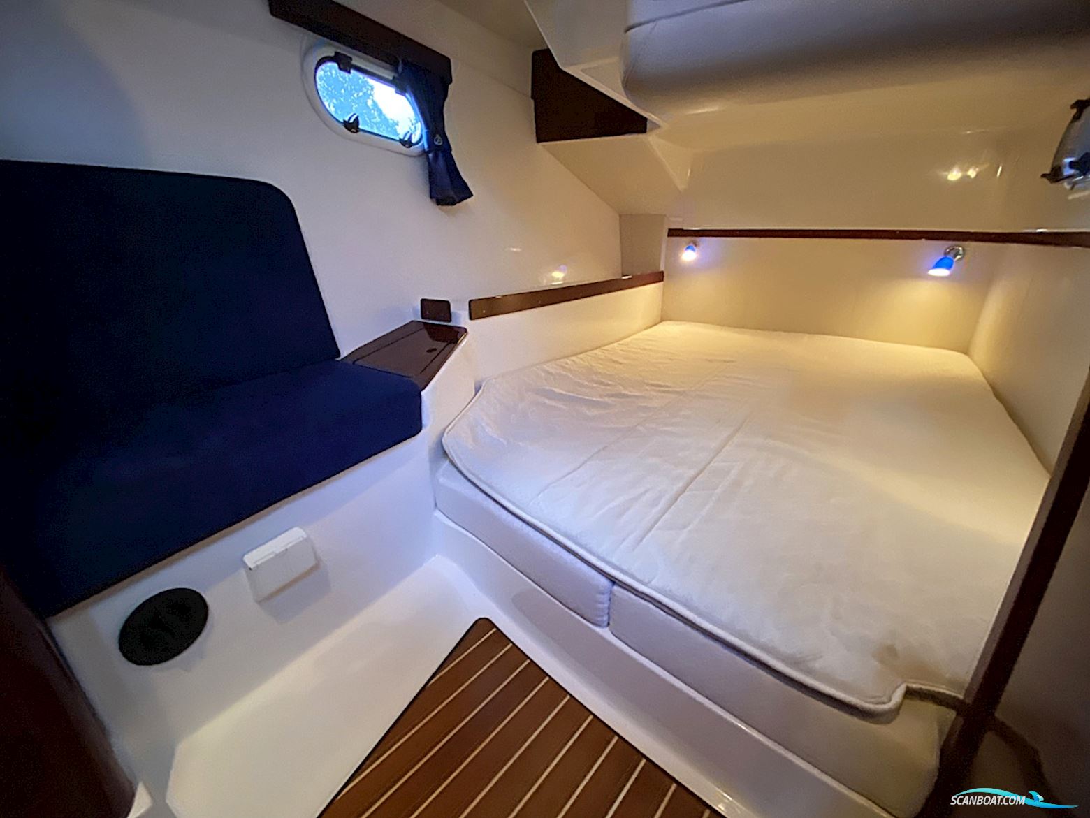 AQUADOR 33 HT