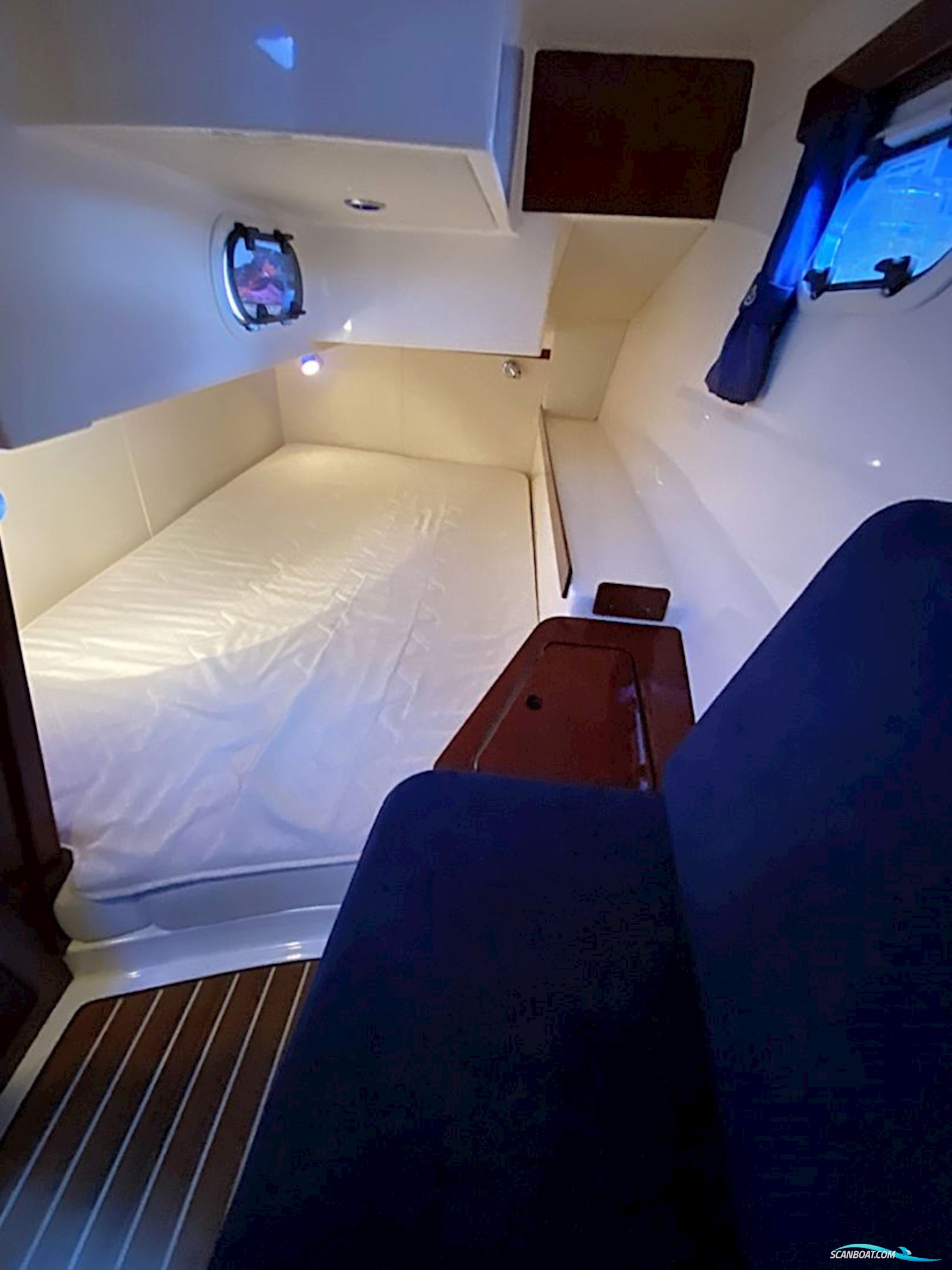AQUADOR 33 HT