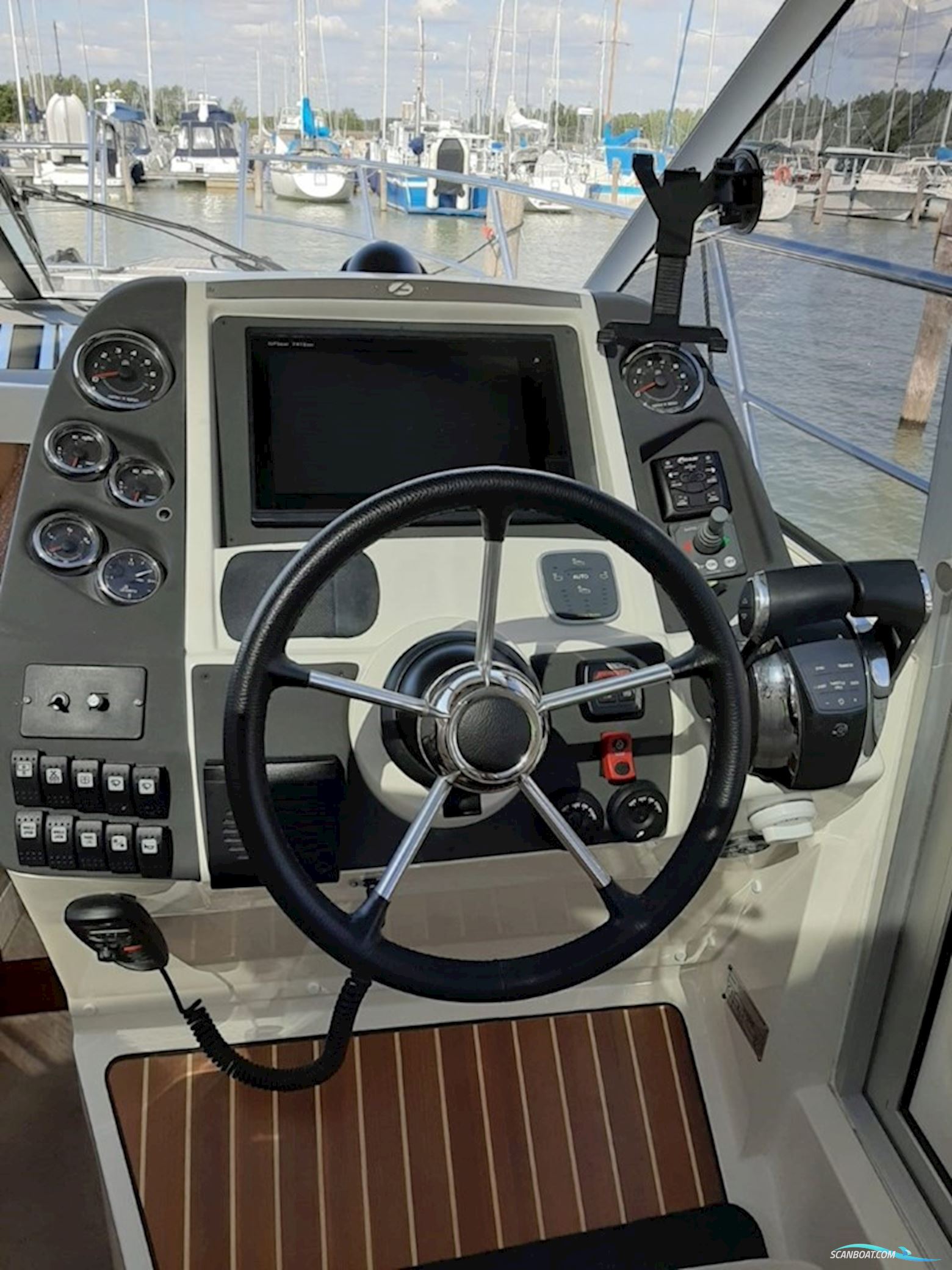 Aquador 35 C  2 x 260 Mercruiser 3.0 TDI