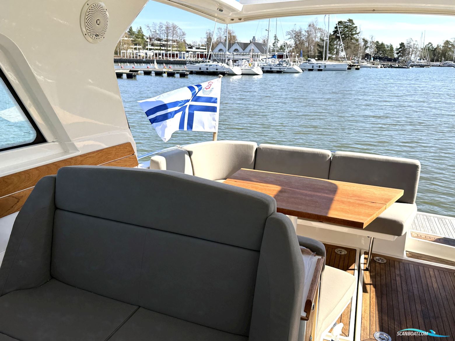Aquador 35 ST