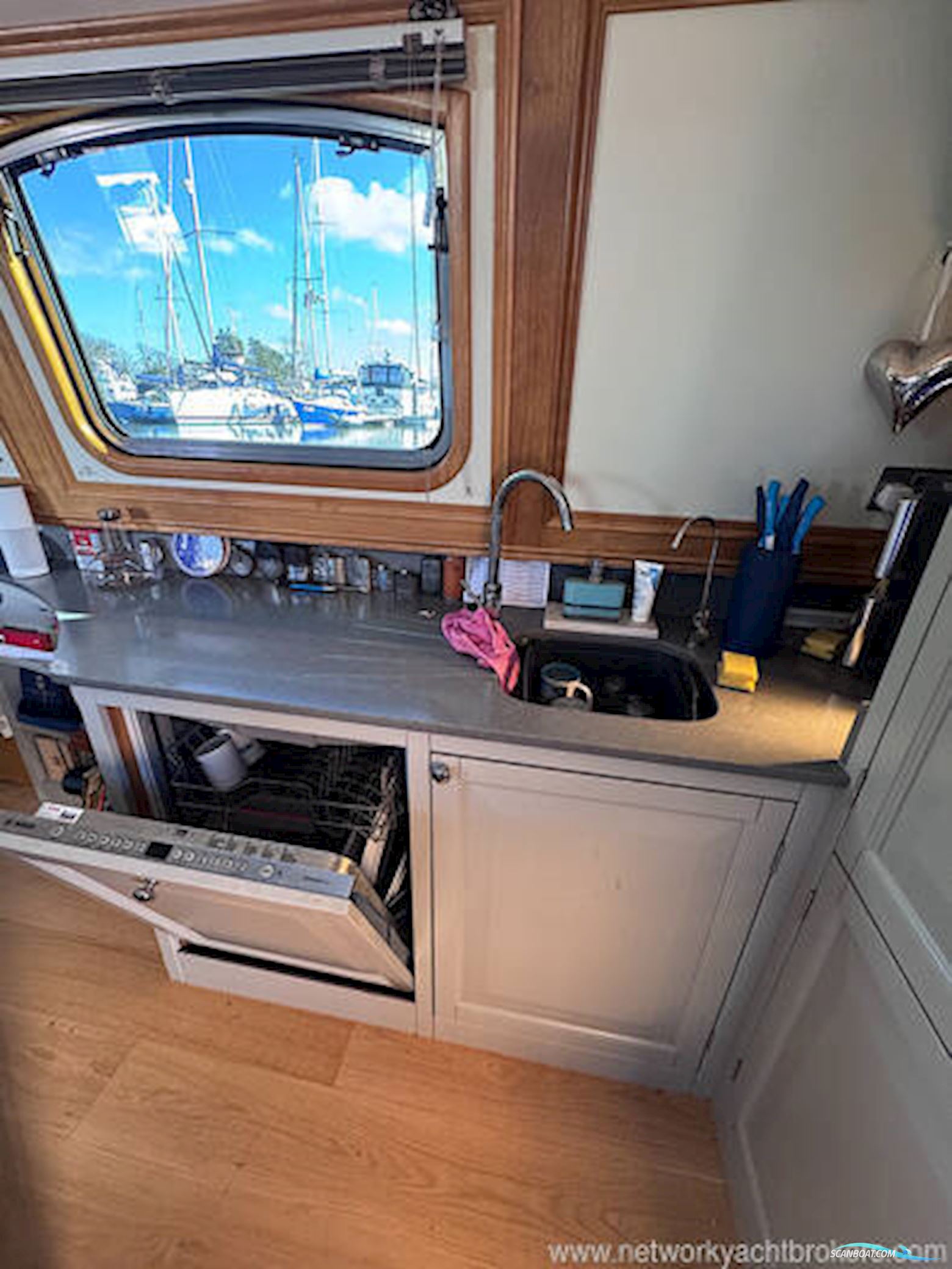 Aqualine Canterbury 70 Barge