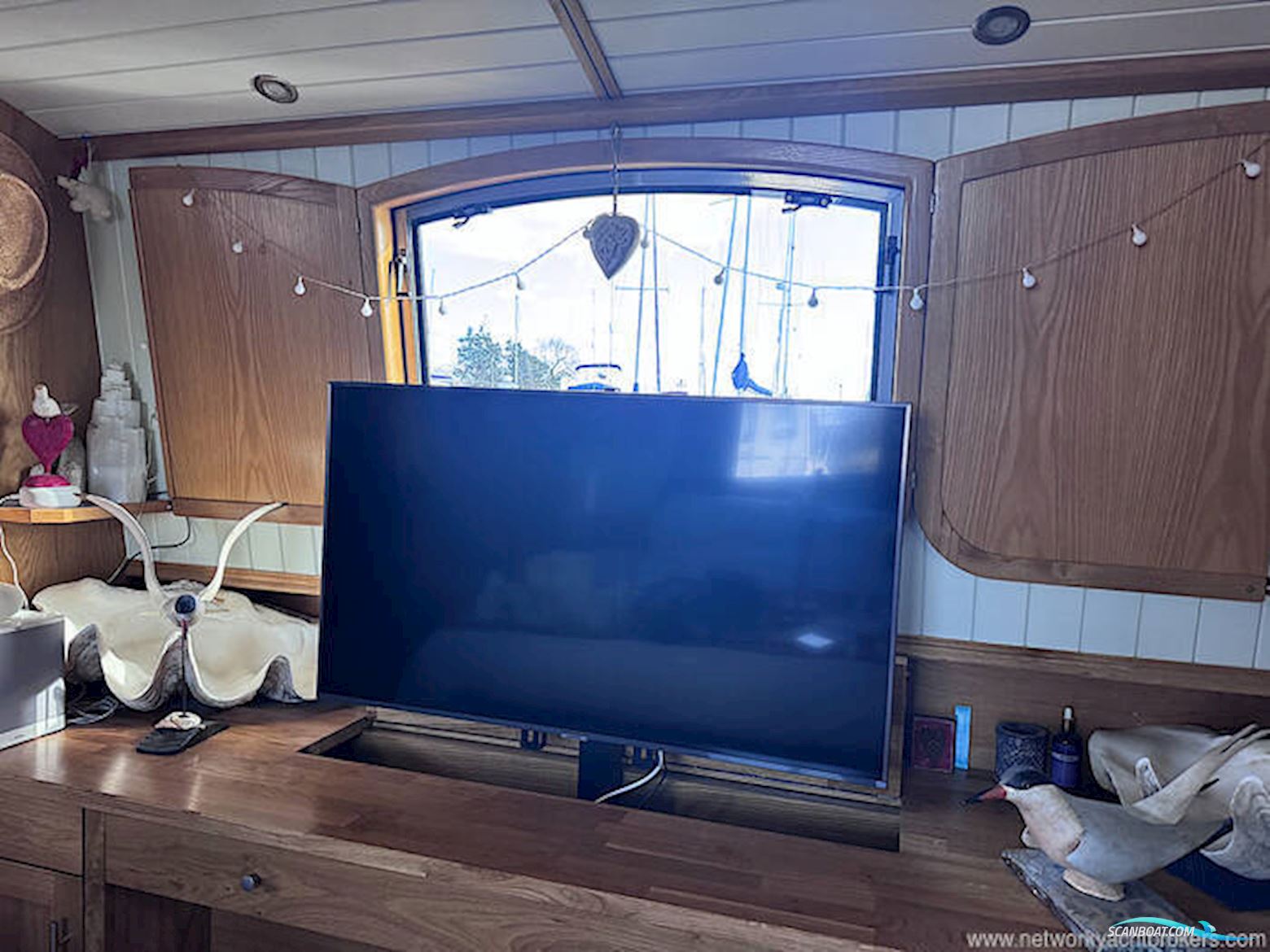 Aqualine Canterbury 70 Barge