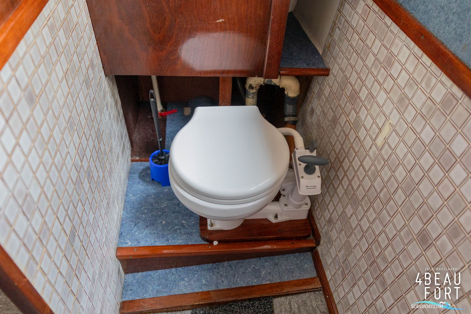 Aquanaut Beauty 1000 AK