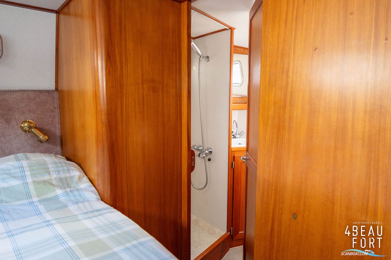 Aquanaut Beauty 1050 AK