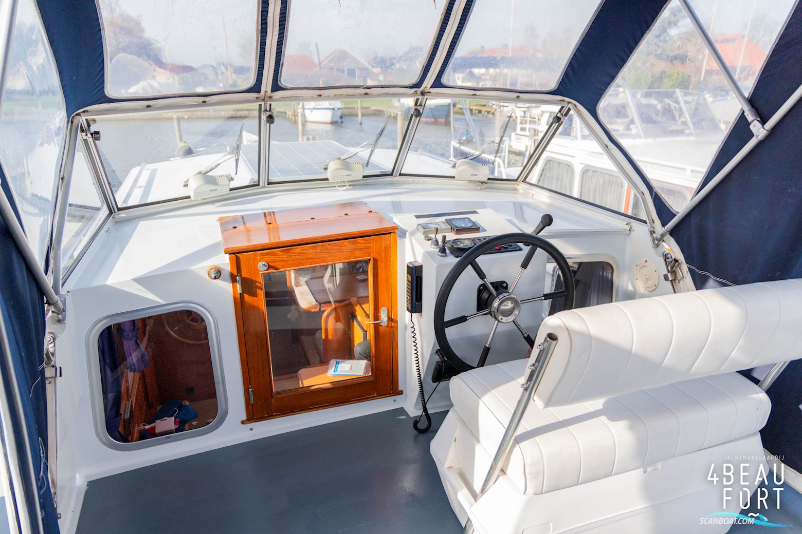 Aquanaut Beauty 1050 AK