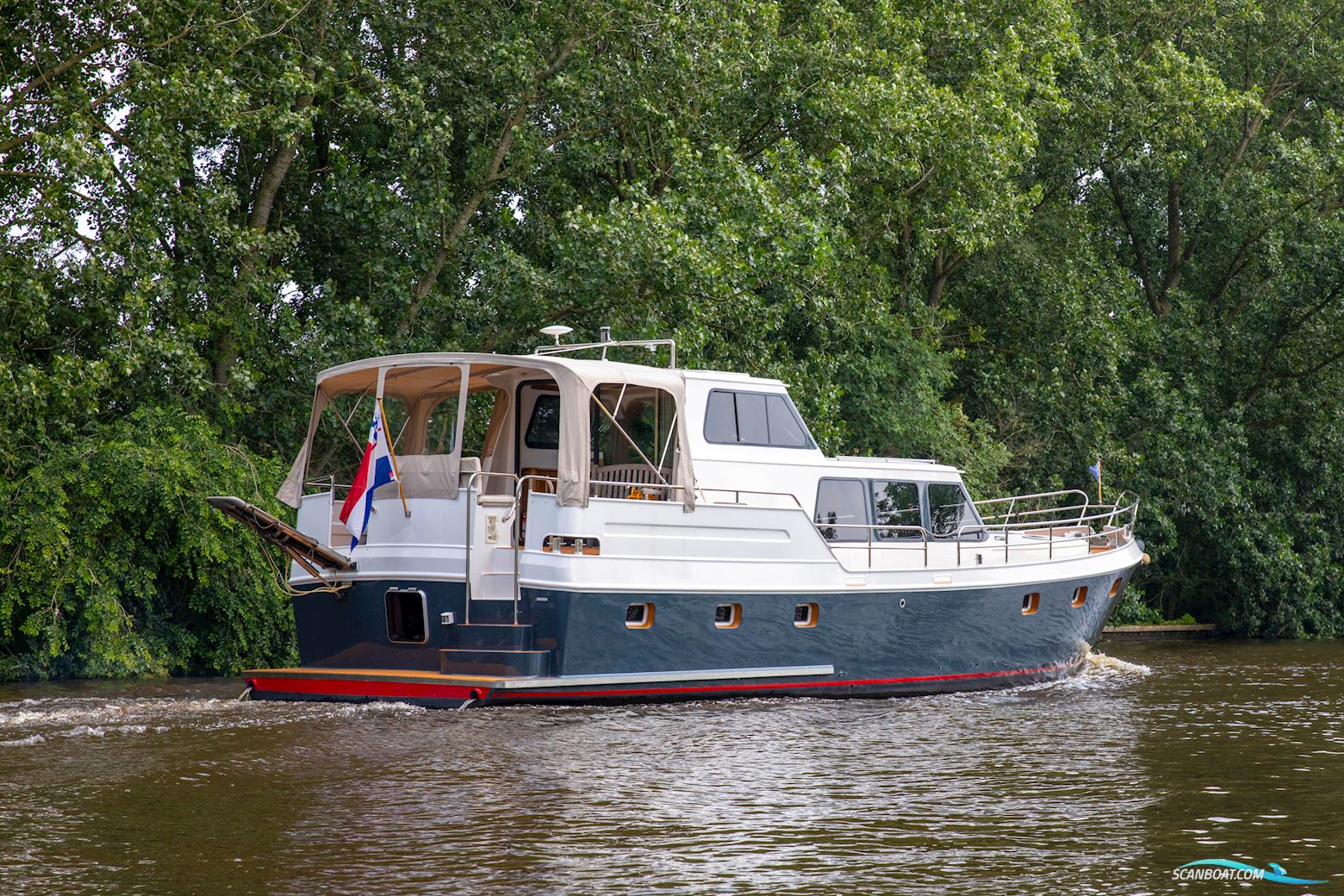 Aquanaut Drifter 1500 Pilot House