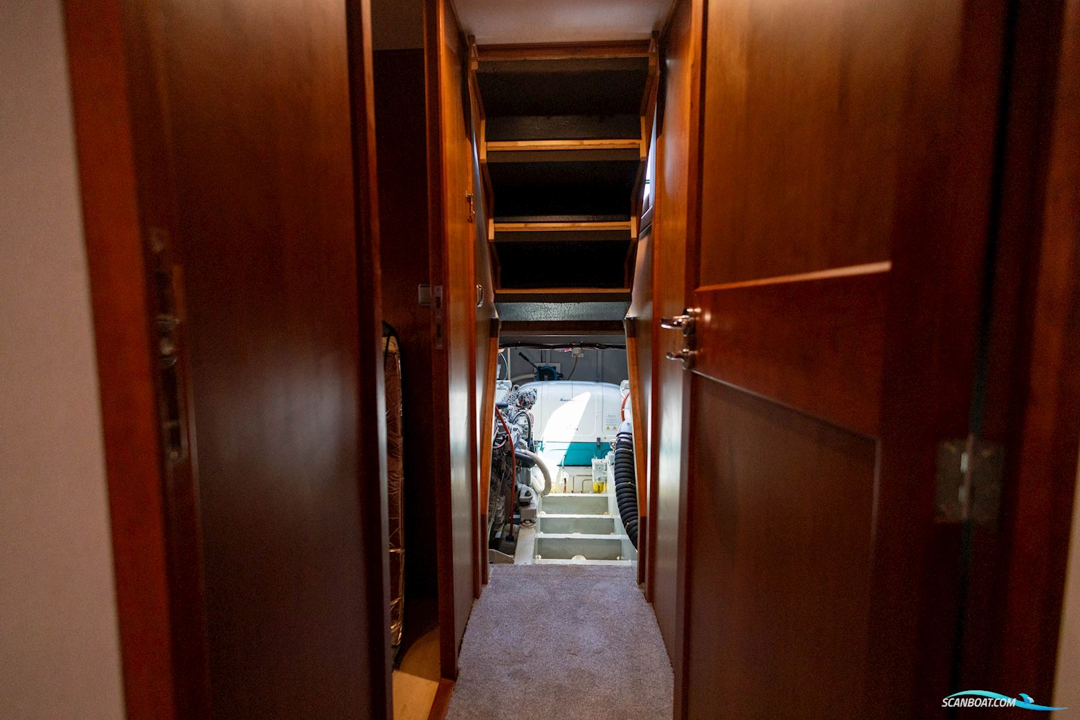 Aquanaut Drifter 1500 Pilot House