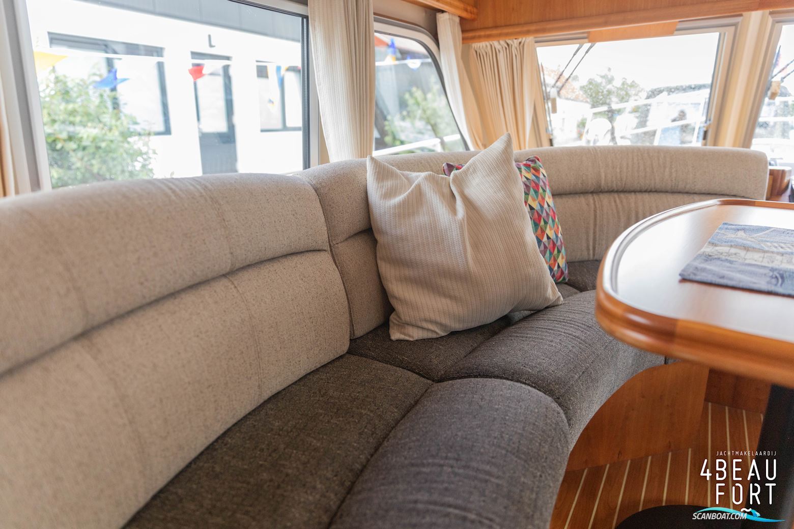 Aquanaut European Voyager 1300 II Admiraal Uitvoering