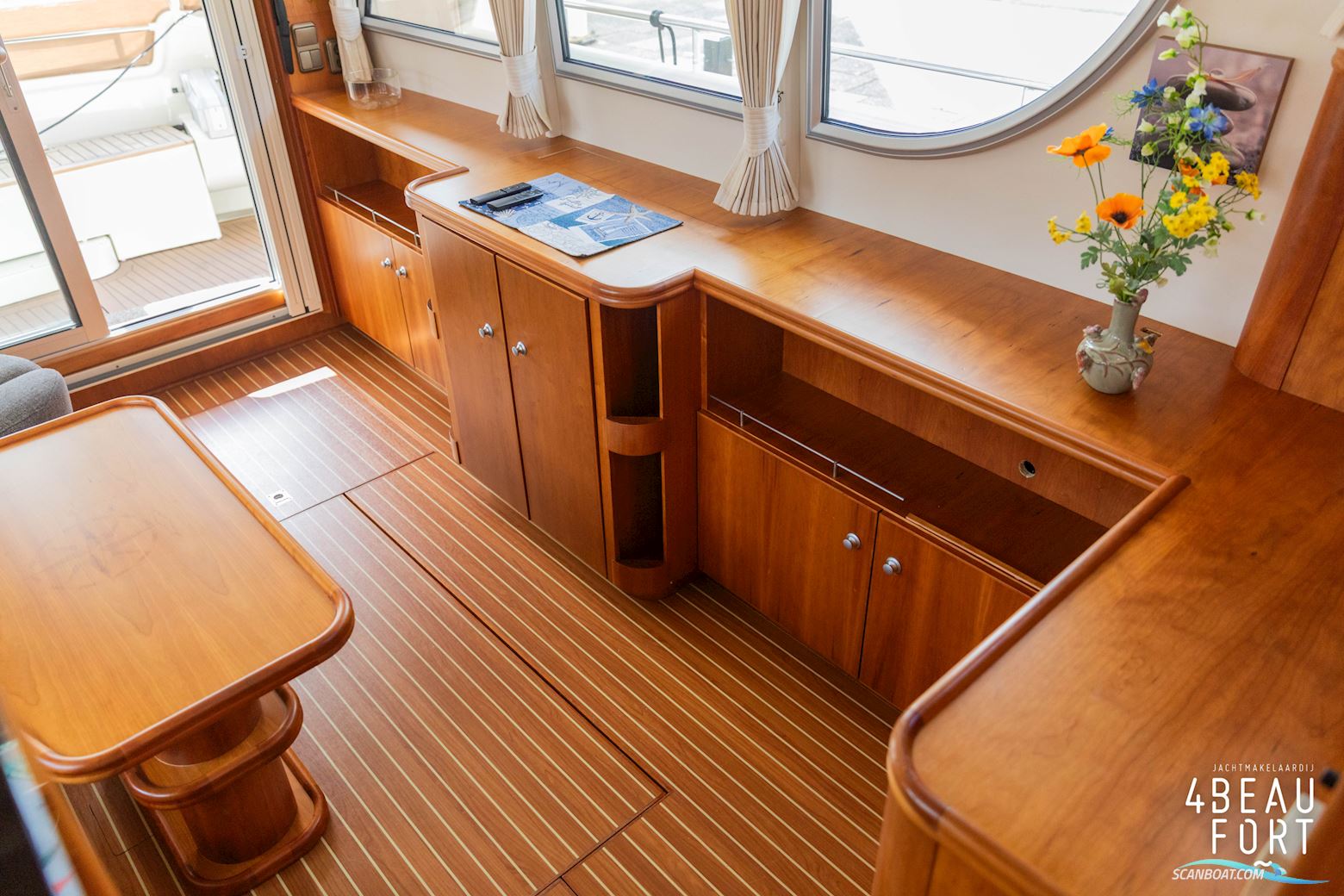 Aquanaut European Voyager 1300 II Admiraal uitvoering