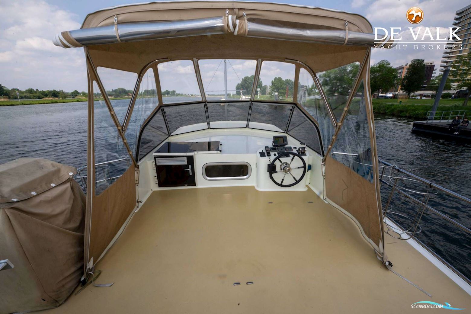 Aquanaut European Voyager 1300