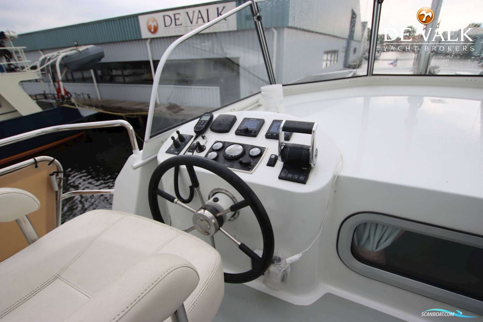 Aquanaut European Voyager 1300