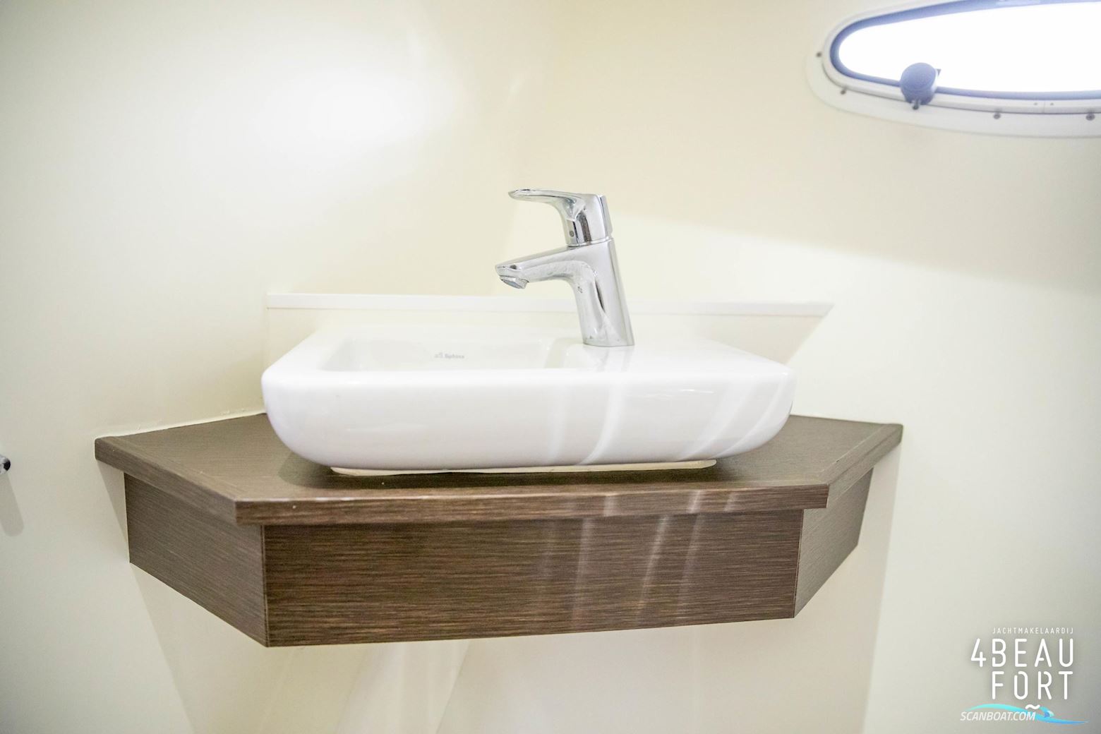 Aquanaut European Voyager 1500 II