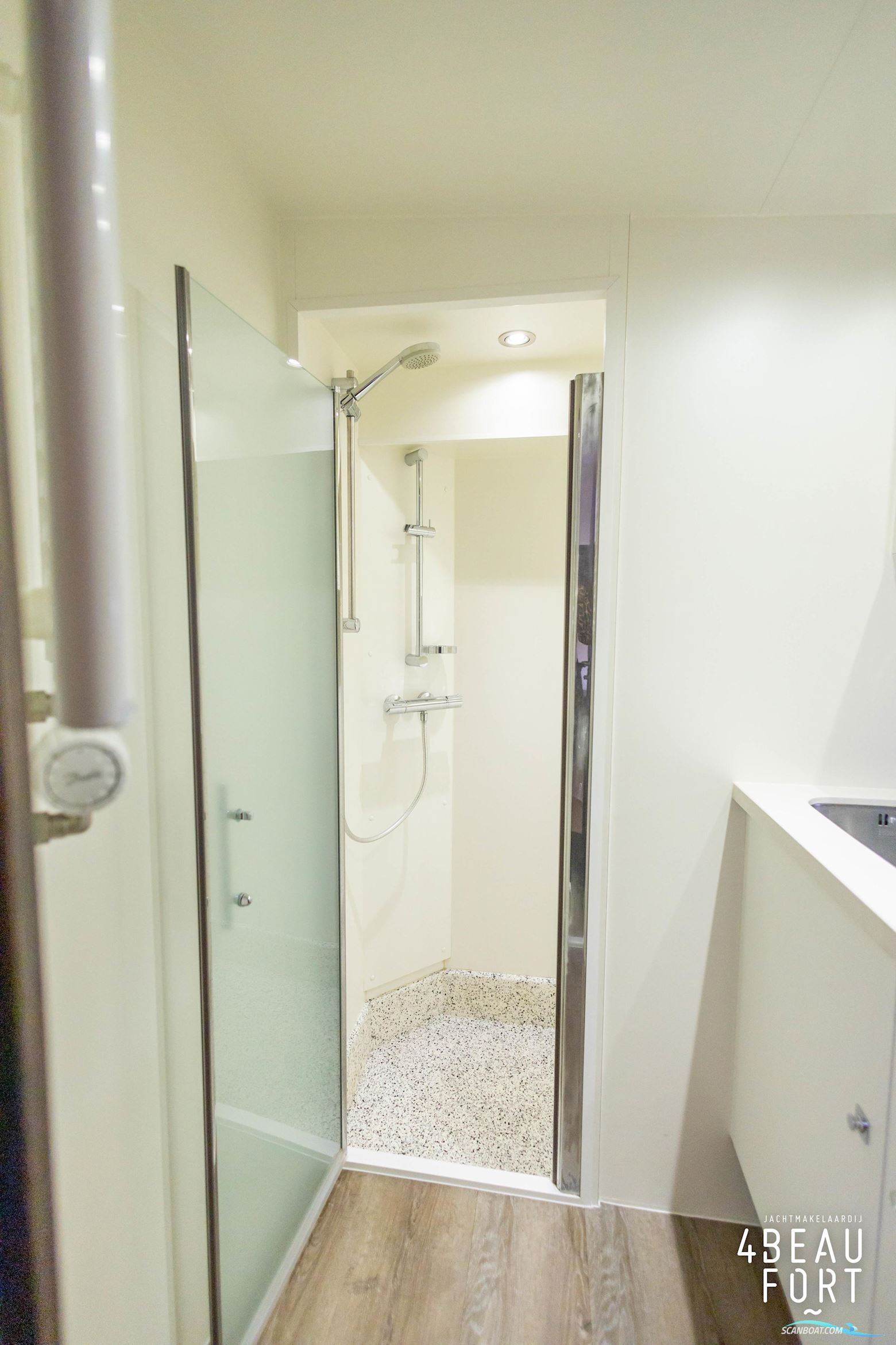 Aquanaut European Voyager 1500 II