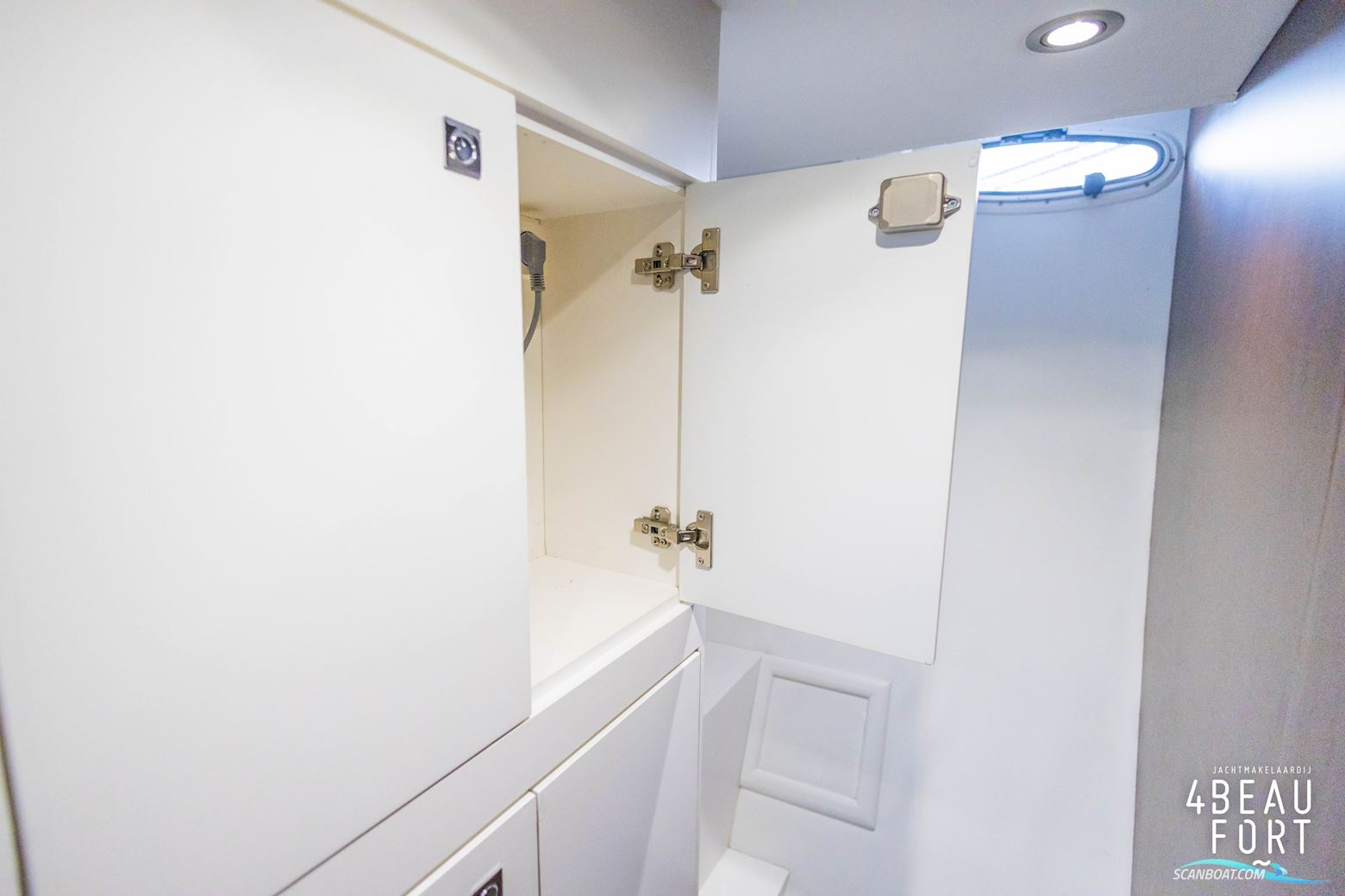 Aquanaut European Voyager 1500 II