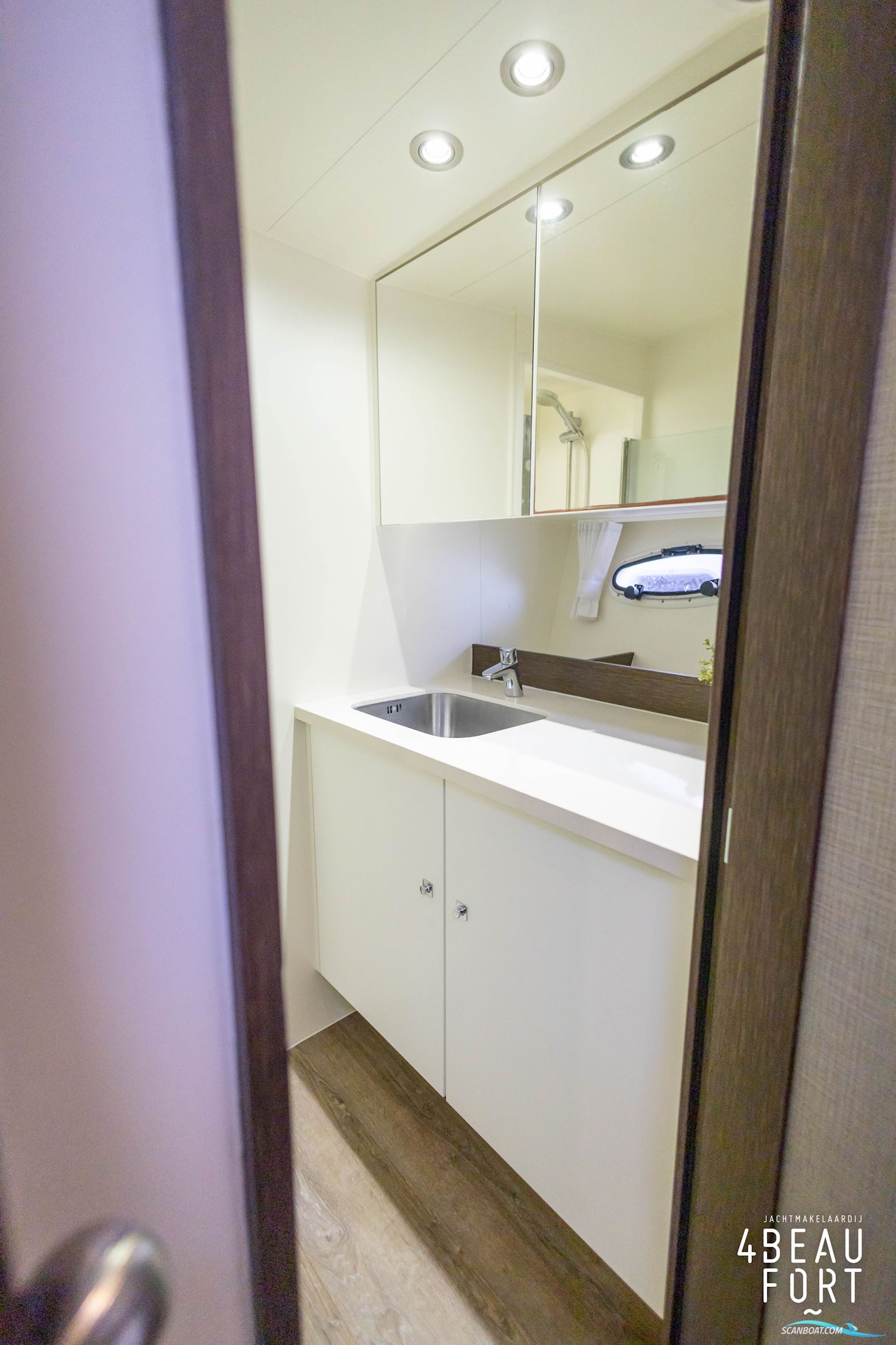 Aquanaut European Voyager 1500 II