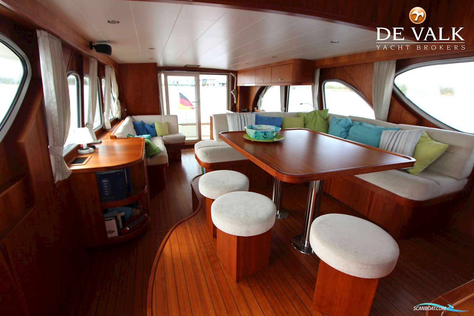 Aquanaut Global Voyager 1500 (Stabilizers)