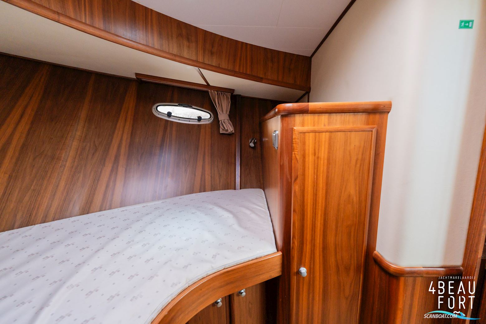 Aquanaut Privilege 1350