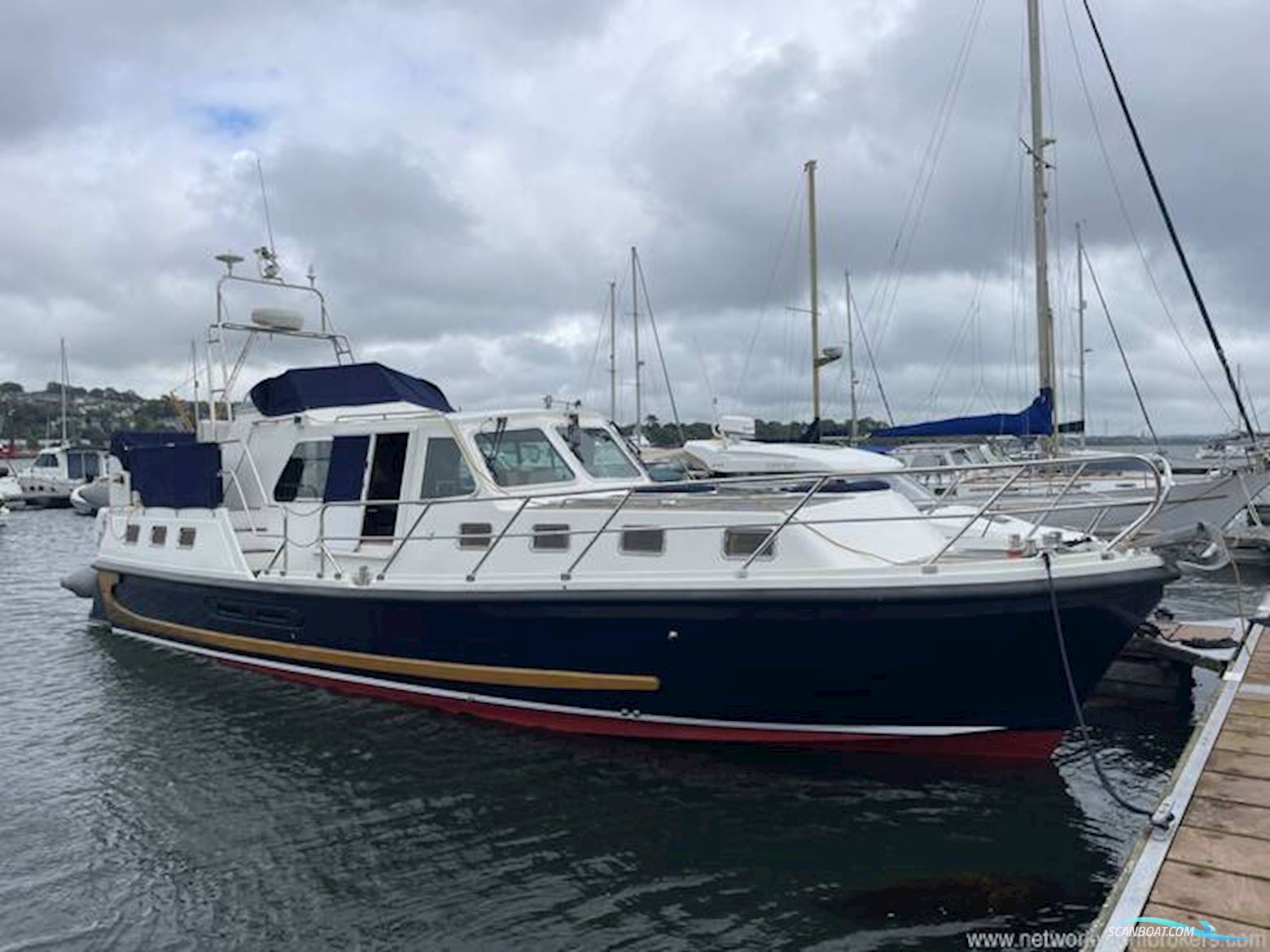 Aquastar 38 Aft Cabin