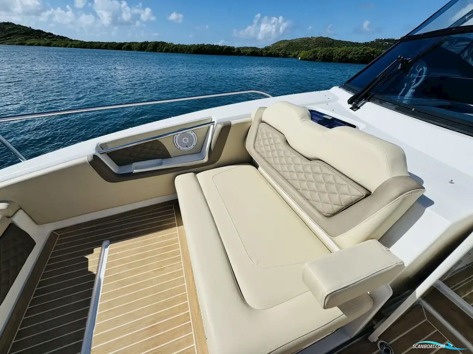 Aquila 36 Sport