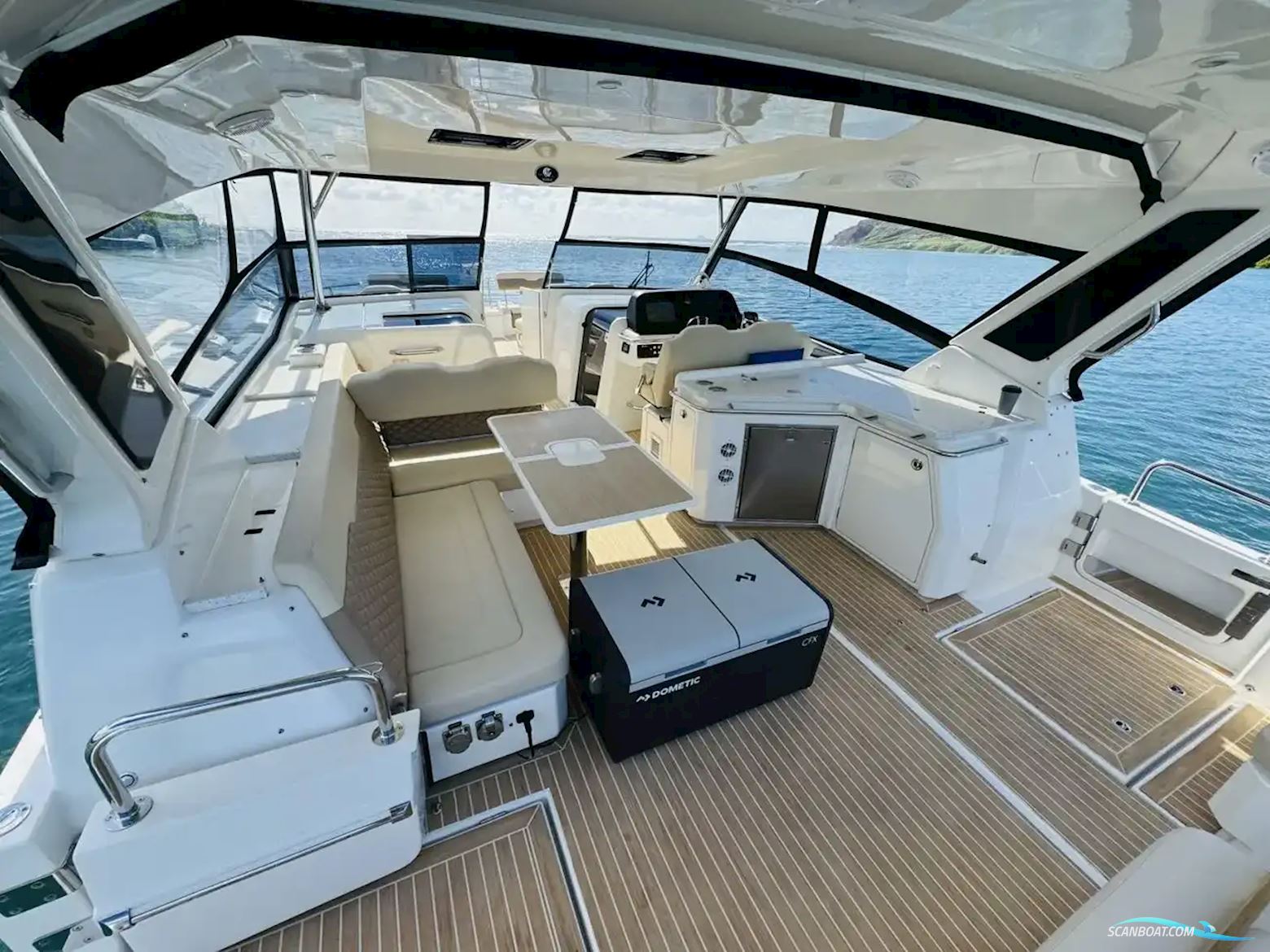 Aquila 36 Sport