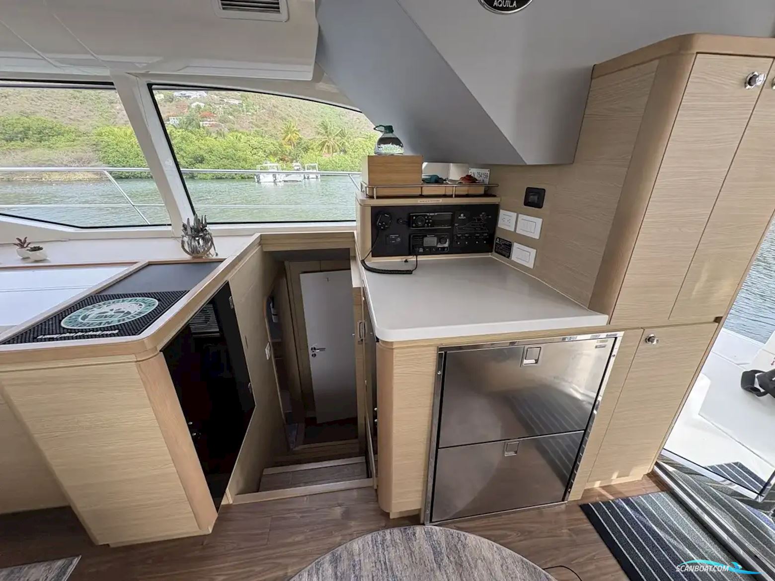 Aquila 44 Yacht