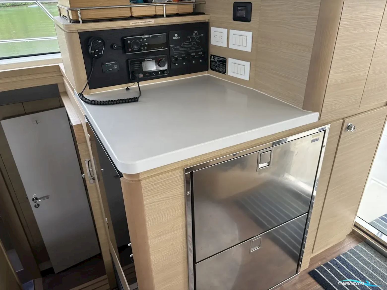 Aquila 44 Yacht