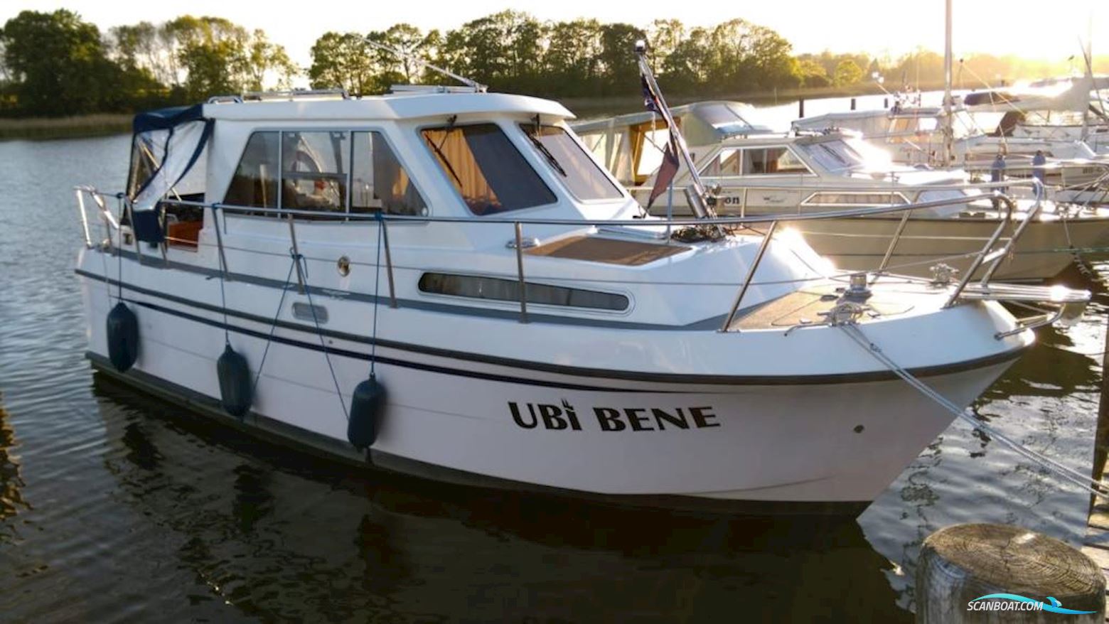 Aquila 900 Traveler Motorboot 2011, mit VW Marine motor, Deutschland